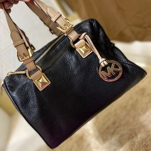 Michael Kors Black leather bag🖤